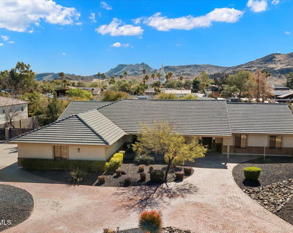 5213 W Soft Wind Drive, Glendale