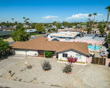 5416 W Sanna Street, Glendale