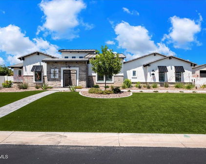 4012 E Mallory Circle, Mesa