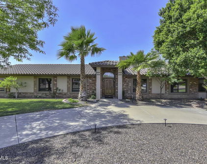 5521 W Misty Willow Lane, Glendale