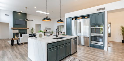 5634 E Yolantha Street, Scottsdale